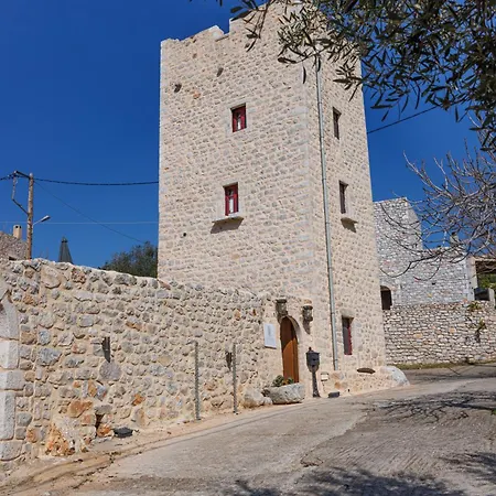 Lithos Traditional Tower Appartement Areópoli
