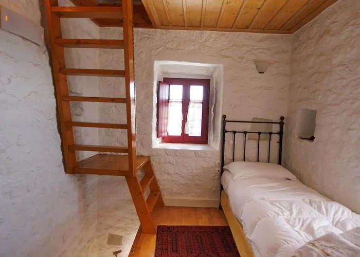 Lithos Traditional Tower Apartamento Areopoli