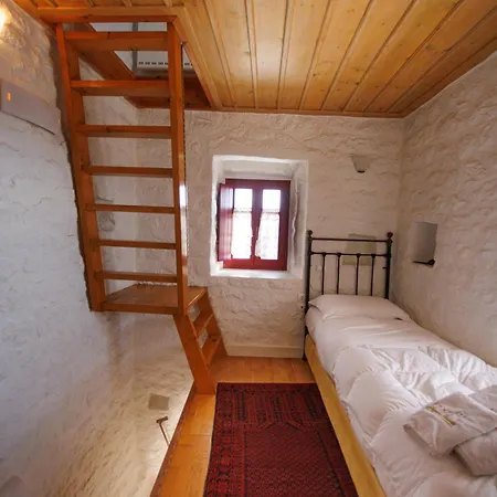 Lithos Traditional Tower Lejlighed Areopoli