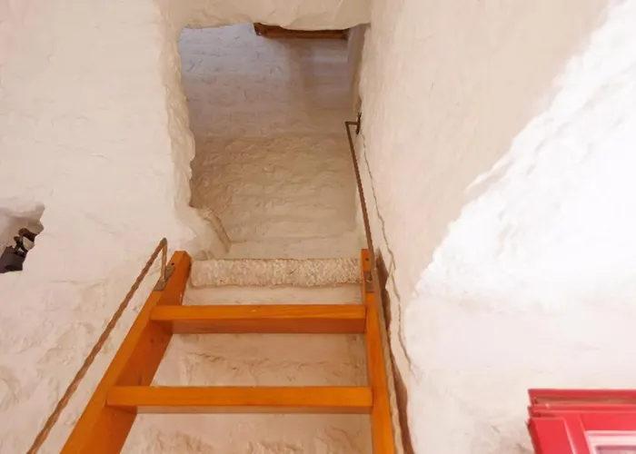 Lithos Traditional Tower